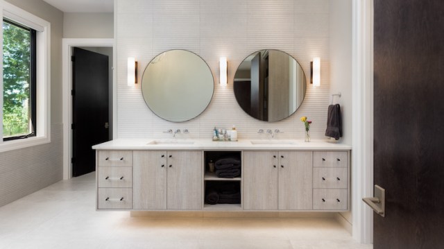Revamp Your Bathroom: Creative Ideas for a Stunning Vanity Makeover